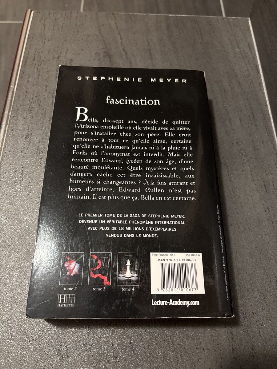 Libri: Fascination Stephenie Meyer Livre Occasion – Usato da Les Bois venduto da warner10504 1