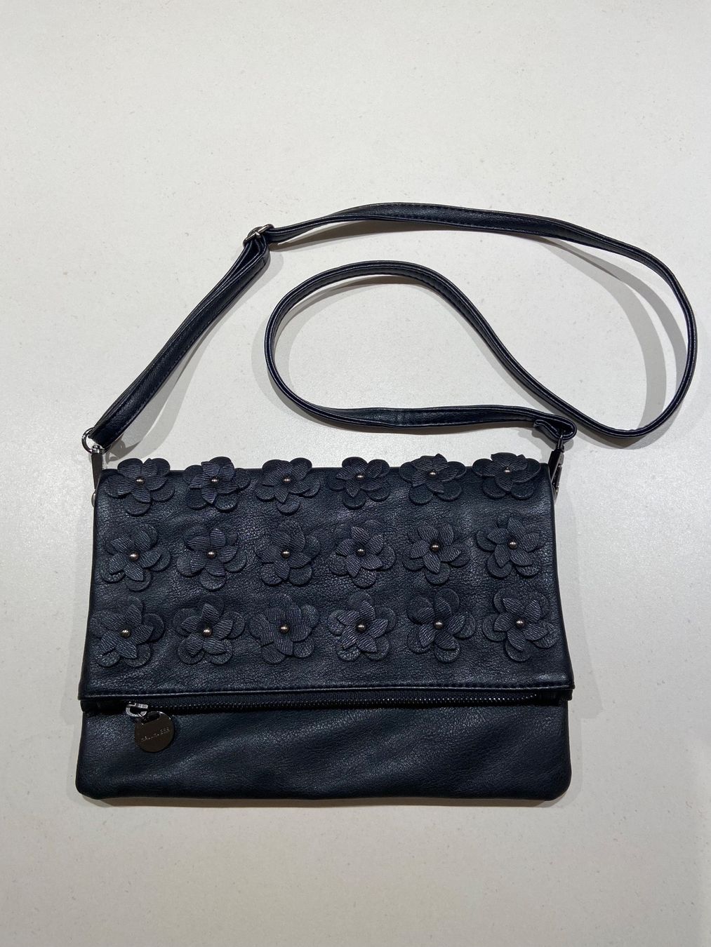 Hallhuber Borse da donna: Hallhuber Handtasche schwarz Kunstleder – Nuovo (secondo la descrizione) da Felsberg venduto da Riggel