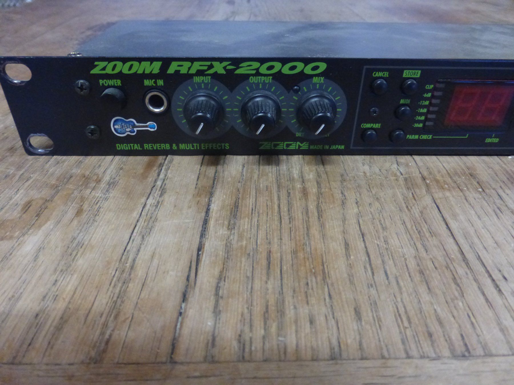 Strumenti musicali: Zoom RFX 2000 Multieffektgerät Audio FX – Usato da Zumikon venduto da psisound 1
