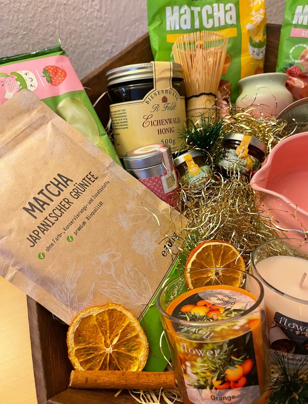Aliments & Spécialités: Grosser Geschenkkorb einfach Matcha – Neuf avec emballage d'origine à Basel par Seifehuesli 1