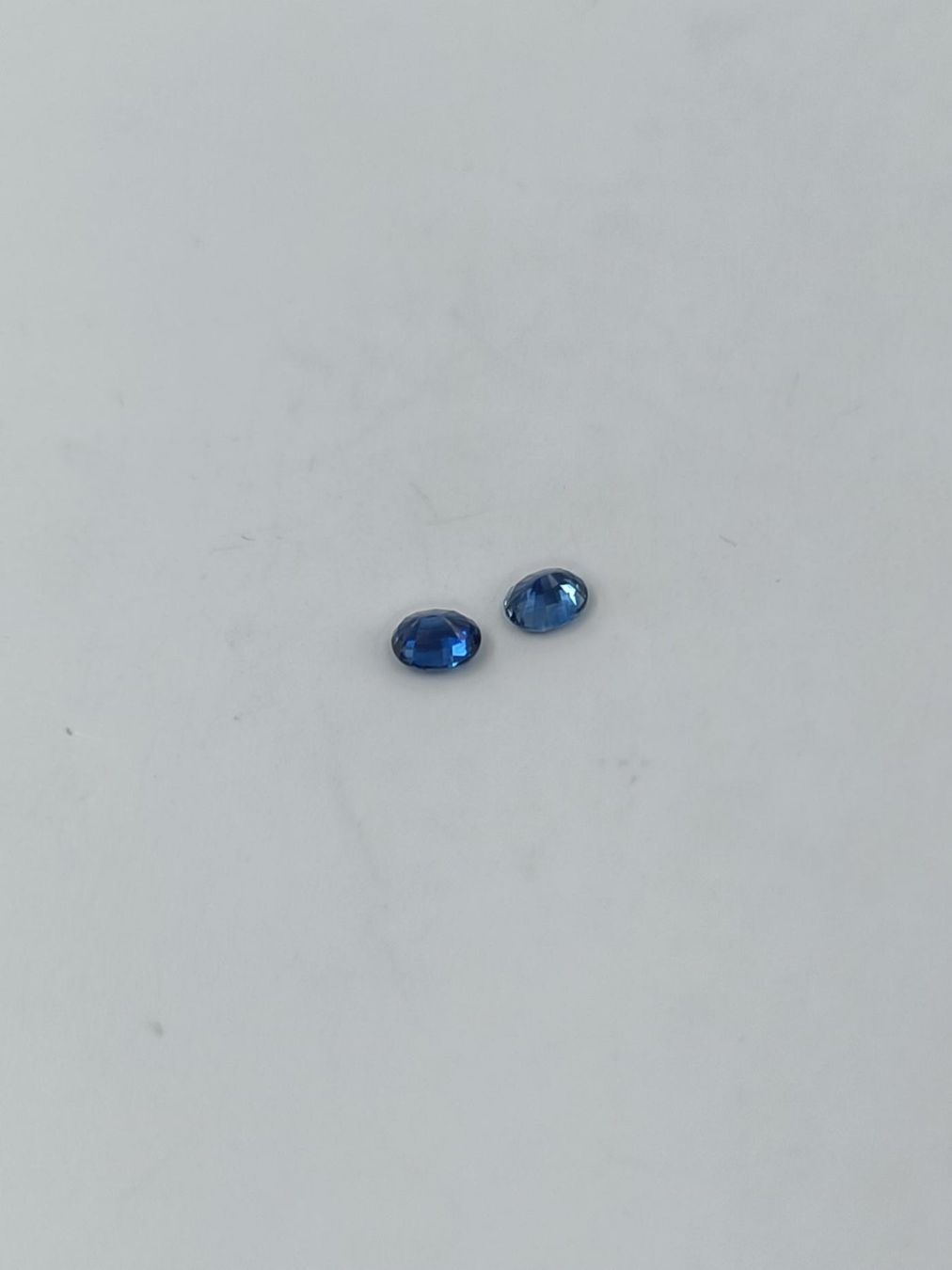 Edelsteine: 2 BLAUE OVALE SAPHIRE 0.96 CT. – Gebraucht aus Luzern von EdiGem 6