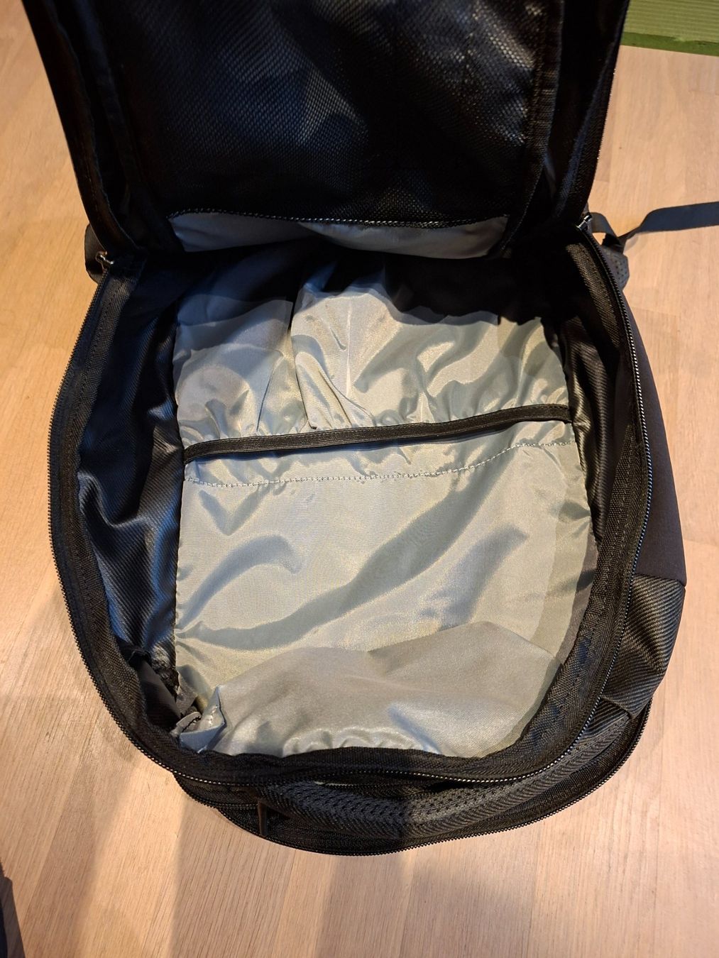 Zaini: Quechua Rucksack 23 l - Komfort Multi-Taschen Polyester – Nuovo e nell'imballaggio originale da Buchberg venduto da Twity_17 2