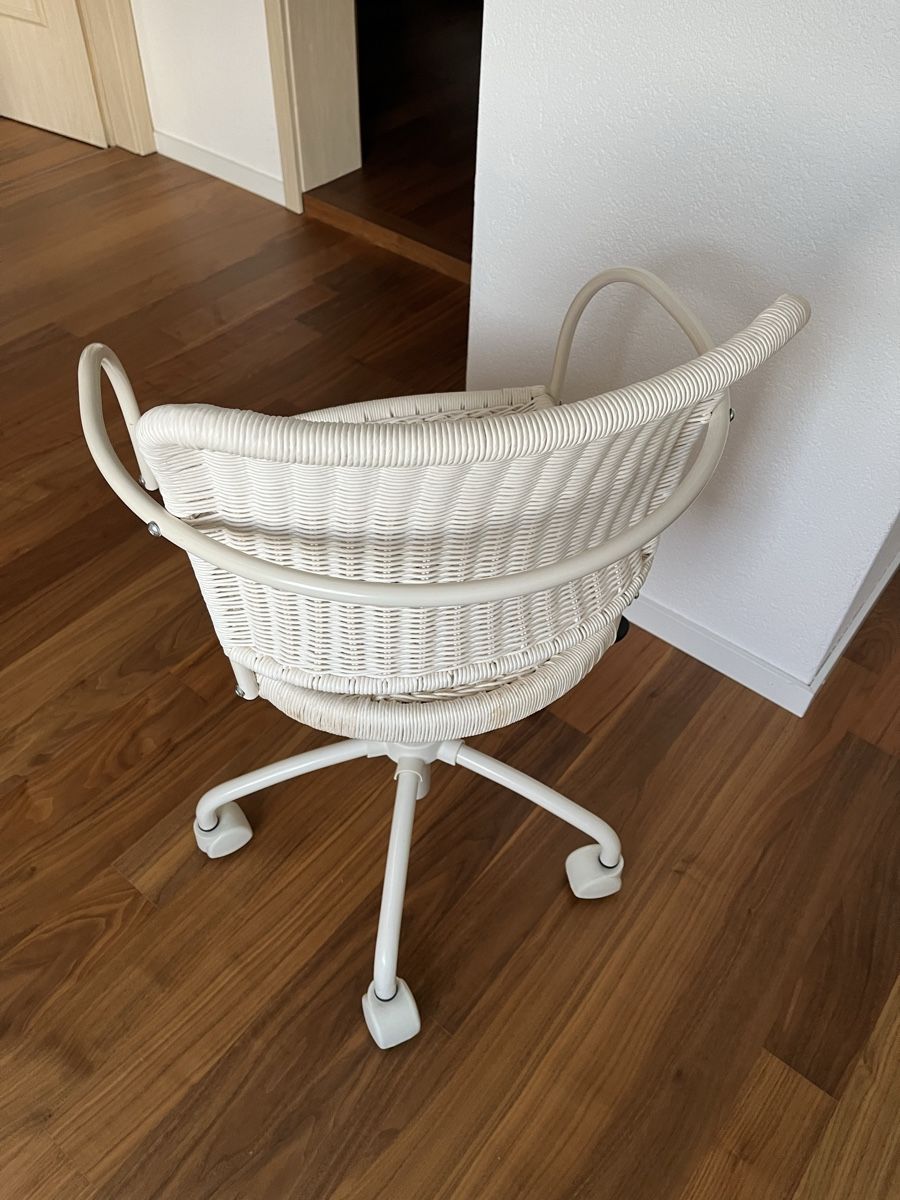 Ikea Chaises: Ikea Stuhl weiss – D'occasion à Oberbüren par Pat761 1