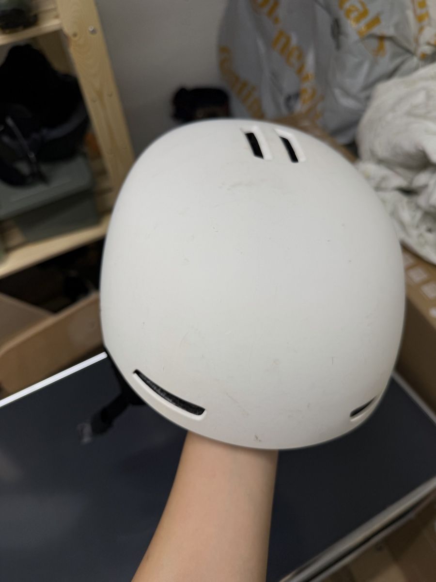 Oakley Helme: Oakley Skihelm MOD1 weiss mit Mips System gebraucht – Gebraucht aus Zürich von shenhua 5