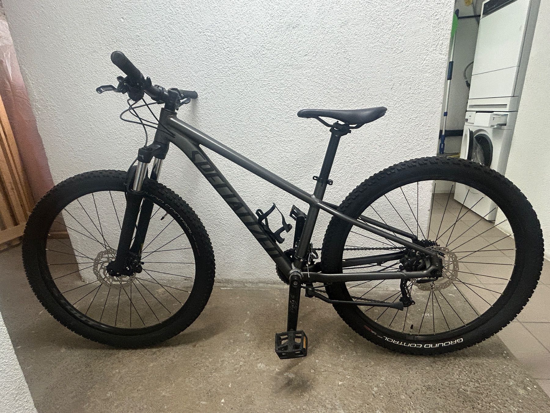 Specialized Biciclette: Specialized Rockhopper Mountain Bike XS – Usato da Luzern venduto da kas_8jpk