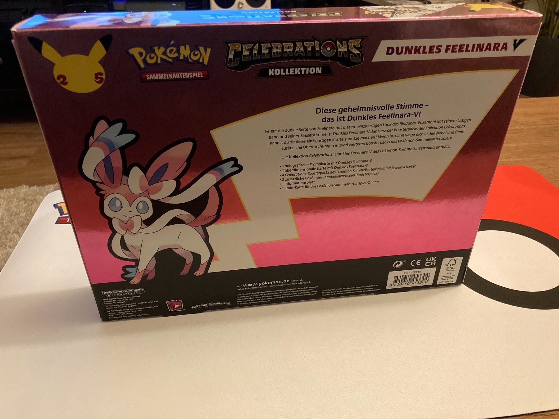 Pokémon Sammelbilder & Trading cards: Pokemon Celebrations Dunkles Feelinara V – Gebraucht aus Küssnacht am Rigi von Ebikoner 1
