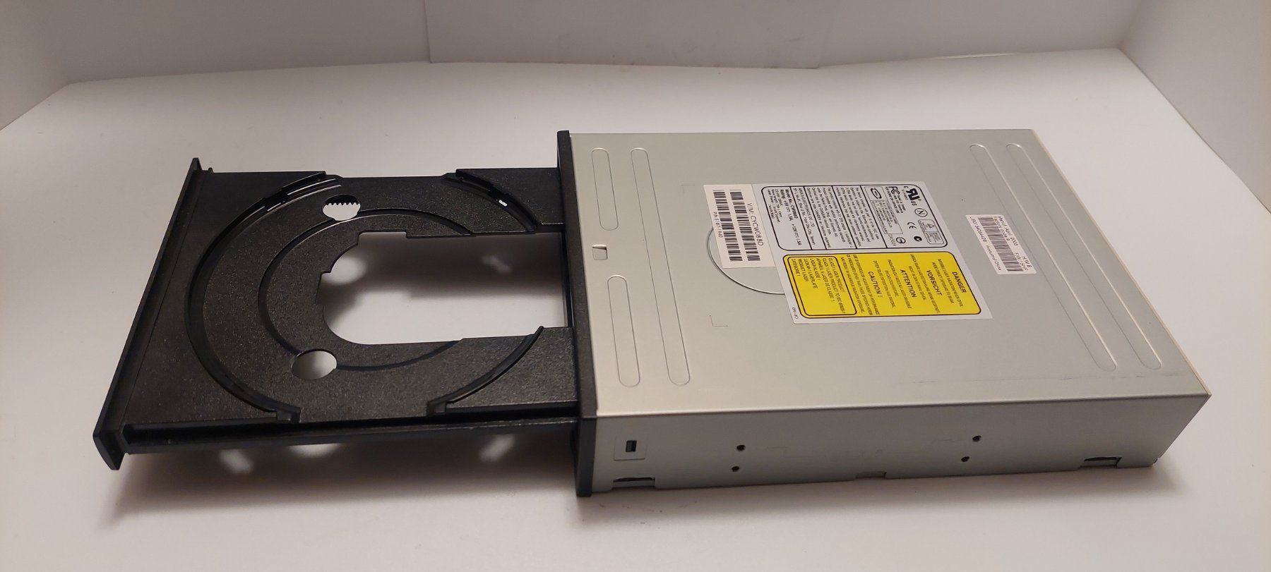 Sistemi audio & multimediali: Graveur CyberDrive CD-RW Model CW088D – Usato da Chapelle-s-Moudon venduto da gerryp