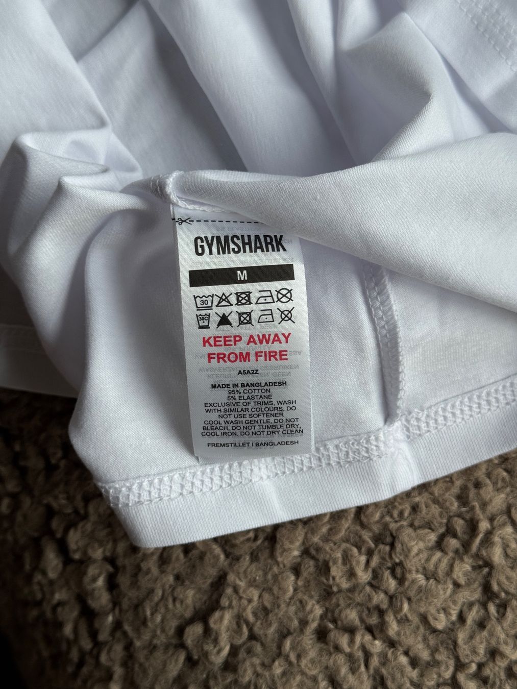 Gymshark T-shirt: Gymshark | Tanktop – Nuovo (secondo la descrizione) da Horgen venduto da onur_5 4