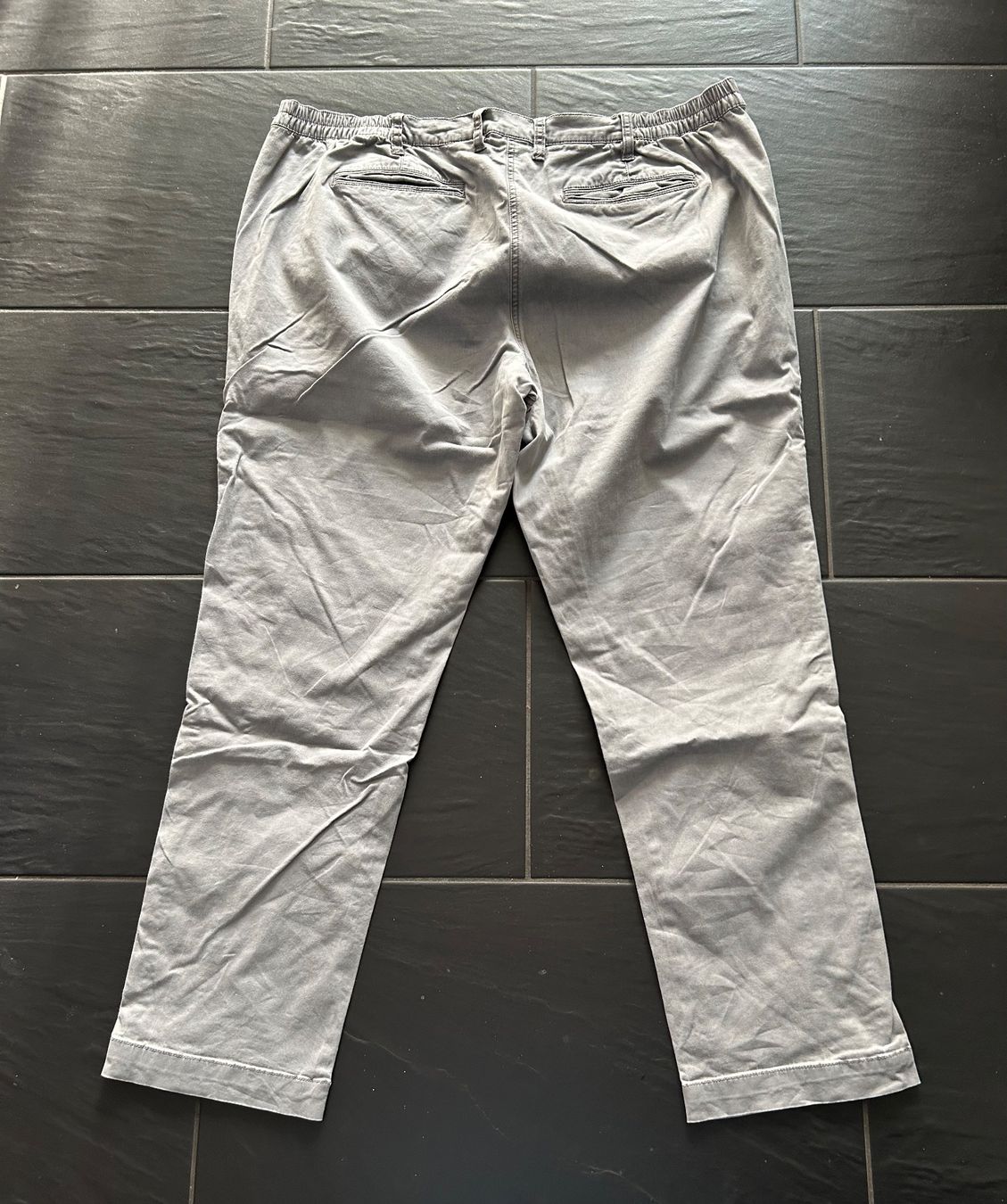 Pantaloni: Leichte graue Damenhose Hose  Gr. 50 – Usato da Bassersdorf venduto da Shelby70 1