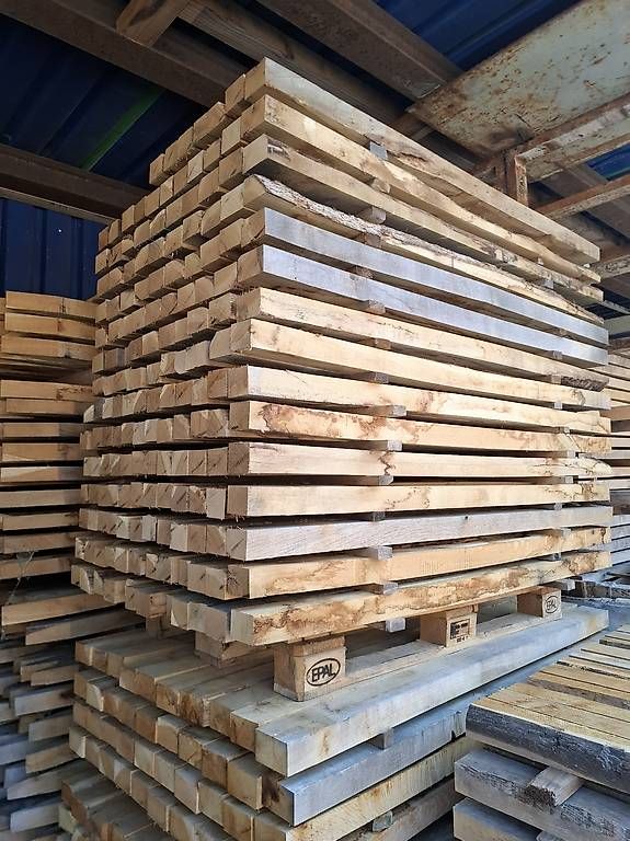 Articoli in legno: Eichen  Pfähle 1.6m – Nuovo (secondo la descrizione) da Grünenmatt venduto da Lerchholz 1