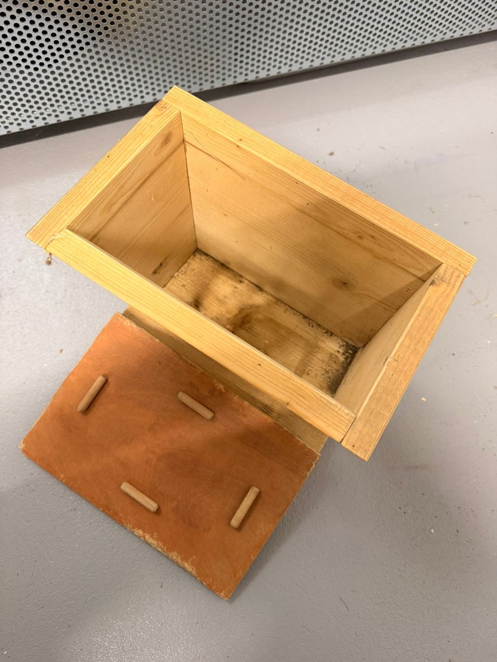 Altro in Accessori per animali: Selbstgebaute Heuraufe stehend – Usato da Weinfelden venduto da martiini1.0