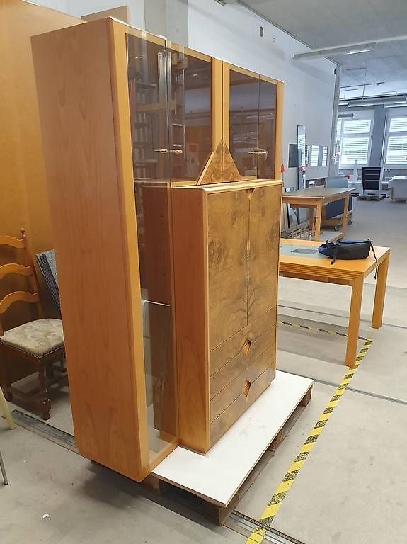 Vetrine: Vitrinenschrank mit 4 Schubladen – Usato da Grosswangen venduto da chreguu 3