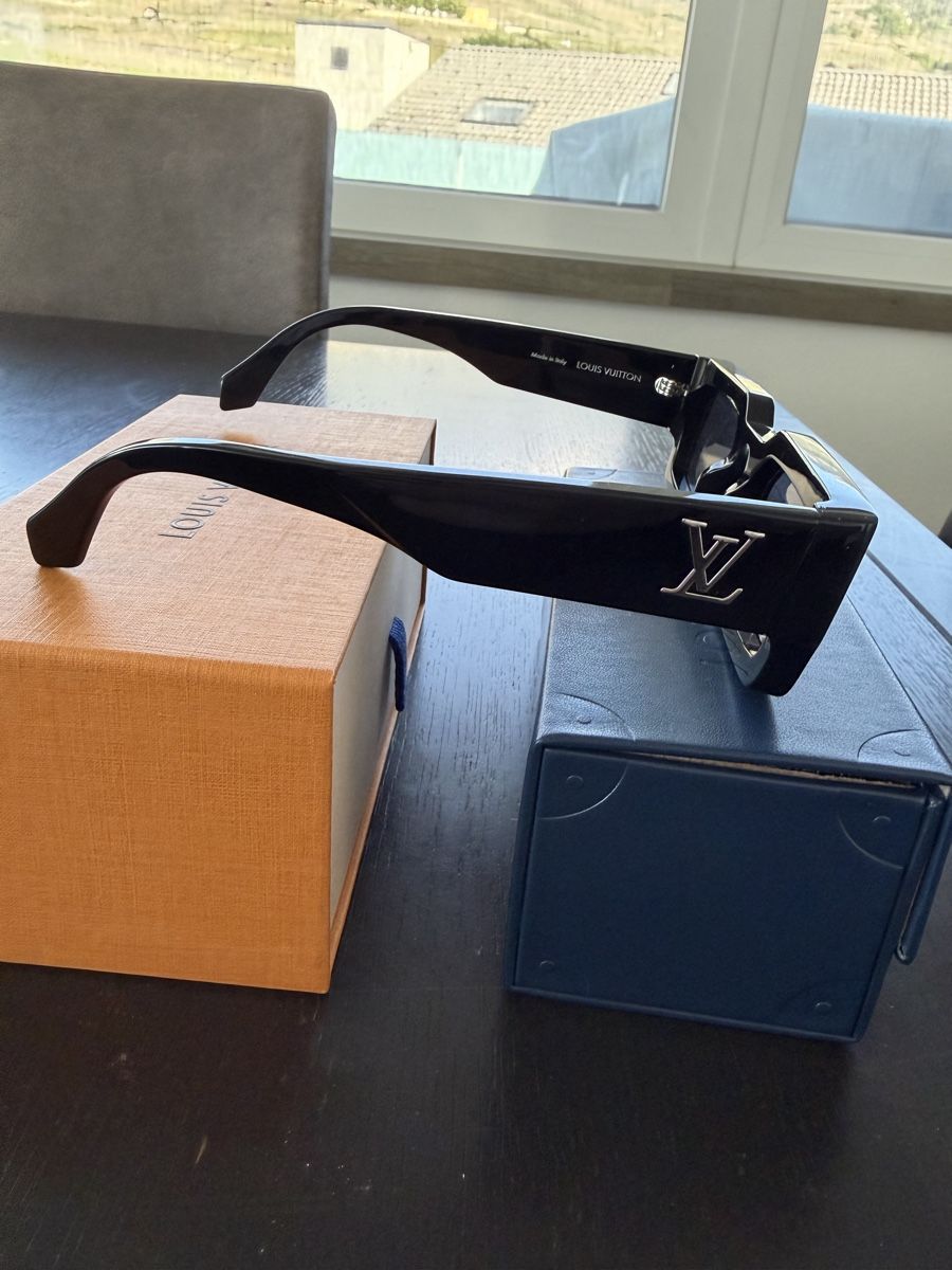 Louis Vuitton Occhiali & Lenti: Lunettes de soleil Louis Vuitton – Nuovo (secondo la descrizione) da Conthey venduto da LuCavalli 2