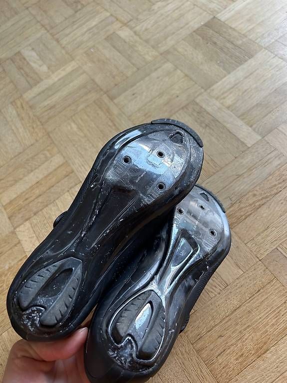 Scarpe da uomo: Rennradschuhe Specialized Torch 3.0, Gr 37, schwarz – Usato da Zürich venduto da Nia_S 1