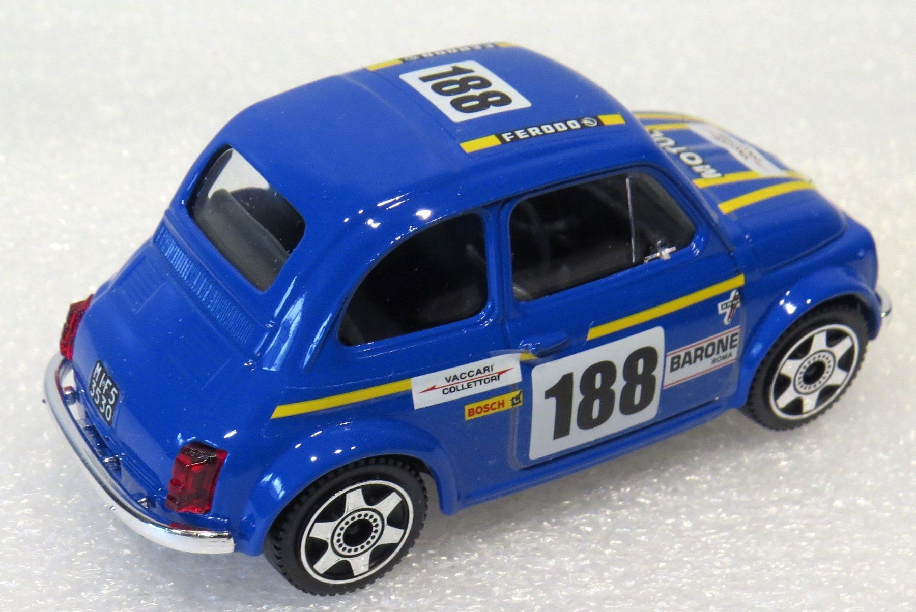 Fiat Modellautos: 4 x Fiat 500 – Neu (gemäss Beschreibung) aus Ettingen von Burago 4