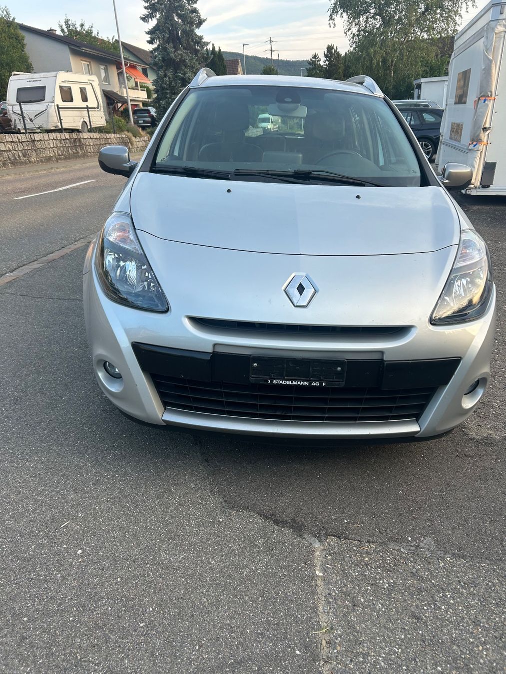 Renault Autos: Renault  Clio  1.2    100 – D'occasion à Frick par hipi33