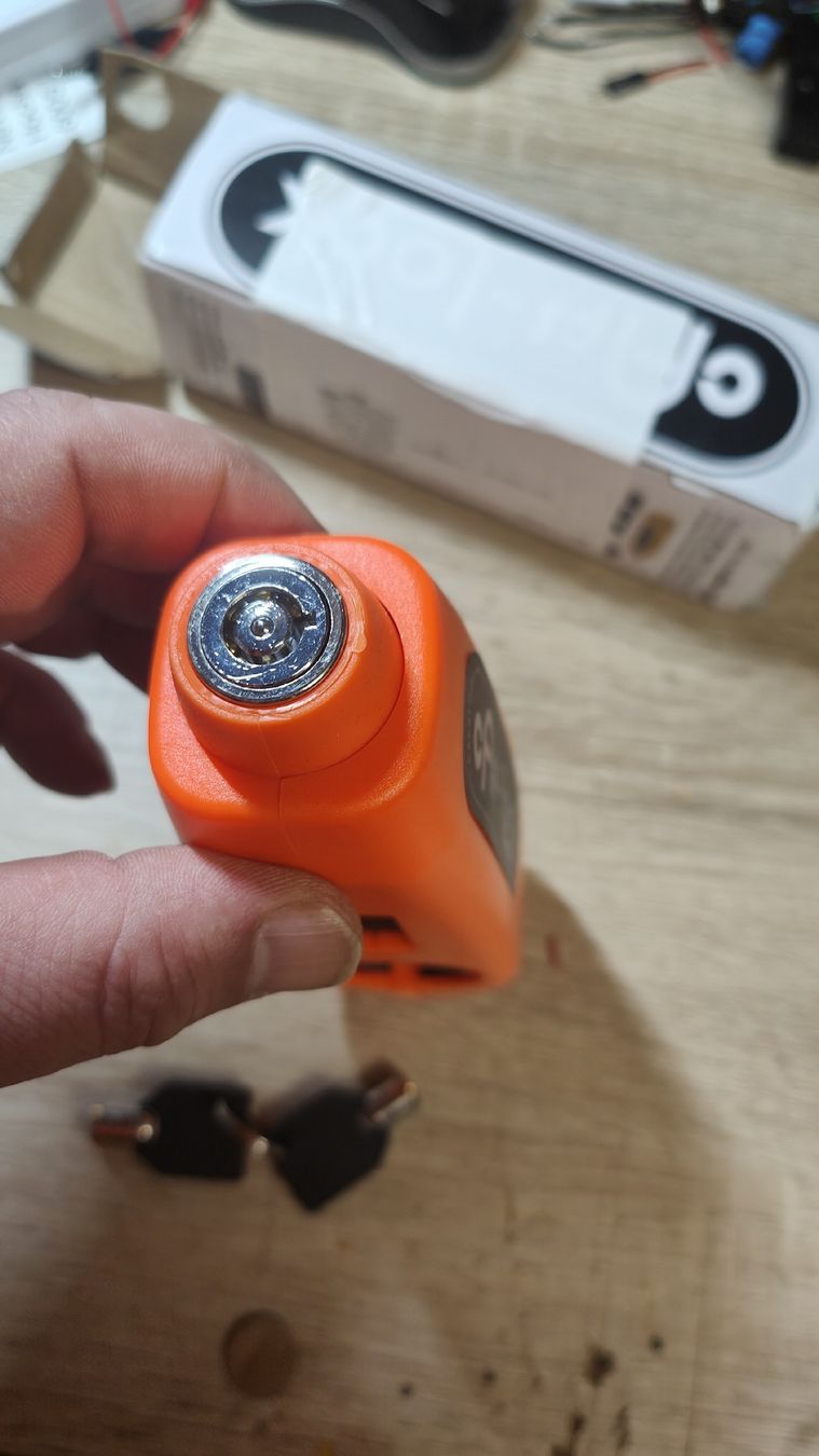 Lucchetti: motorrad schloss – Nuovo e nell'imballaggio originale da Schöftland venduto da magicX01 1
