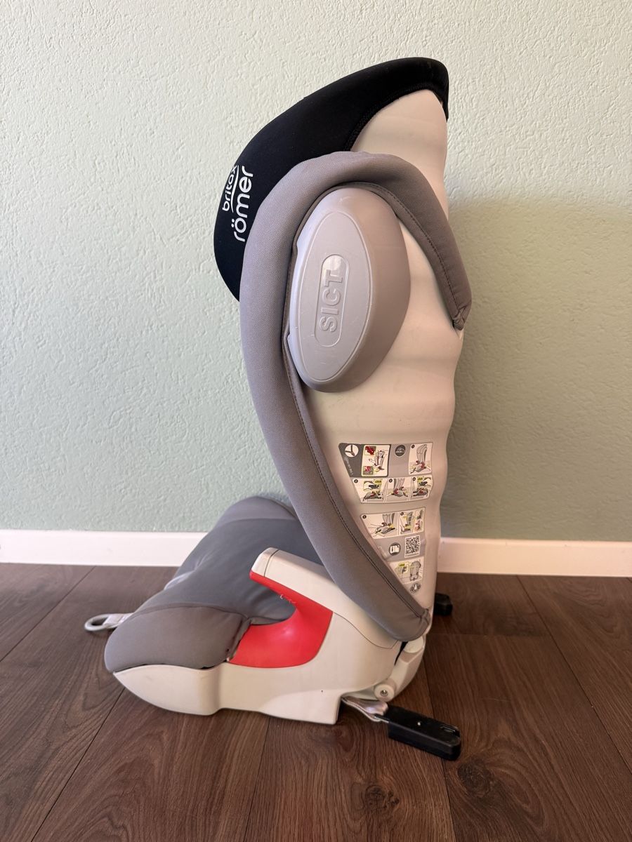 Britax Römer Auto-Kindersitze: Römer Britax  – Gebraucht aus Niederscherli von KarinZe 1