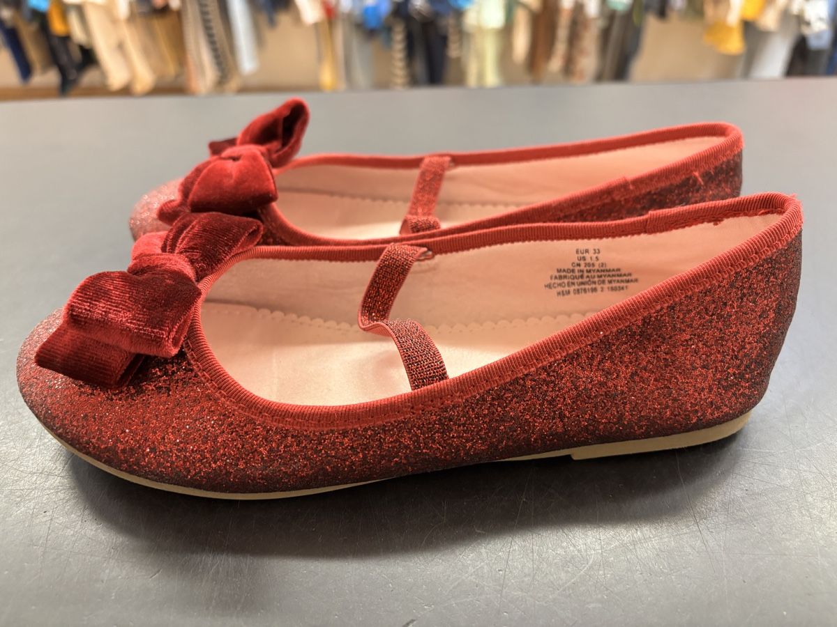 H&M Scarpe per ragazze: Glitzer Ballerinas rot, Grösse 33 – Usato da Büren an der Aare venduto da Nikito2001