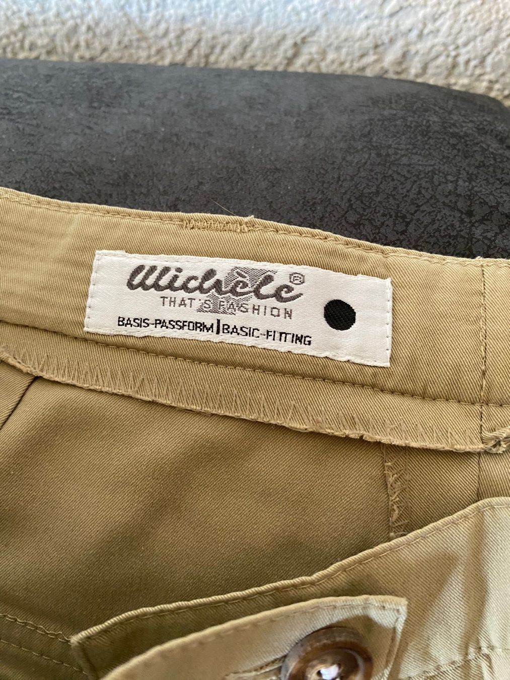Pantaloni: Michele Damenshorts Grösse 44 – Usato da Allenwinden venduto da Obalu 1