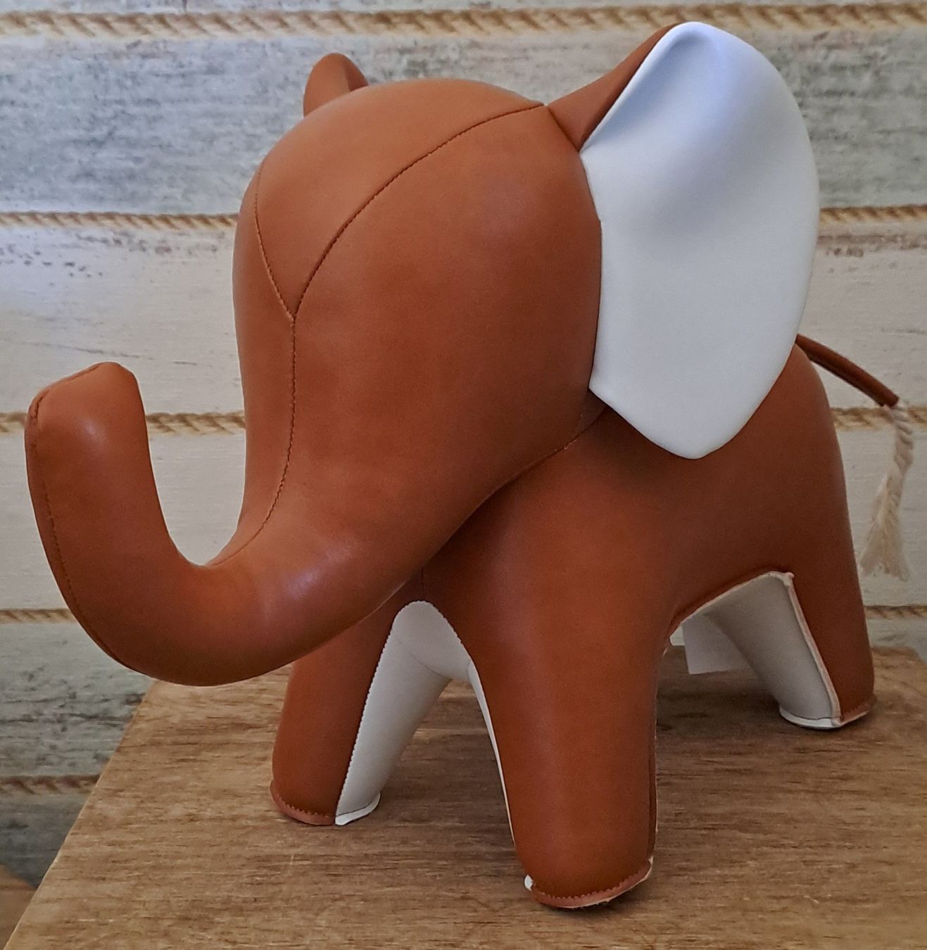 Statuette: Premium Designer Elefant aus Leder – Nuovo (secondo la descrizione) da Wallisellen venduto da prada008 1