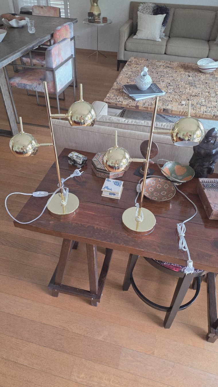 Lampen: Two Beautiful Night Table Lights – Gebraucht aus Geneva von tut_95td 1