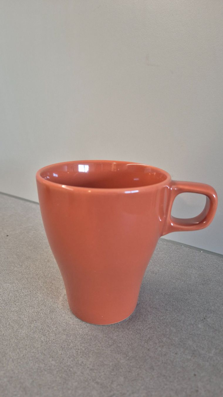 Tasses: Vier farbige Tassen – D'occasion à Bitsch par cka_6hff 4