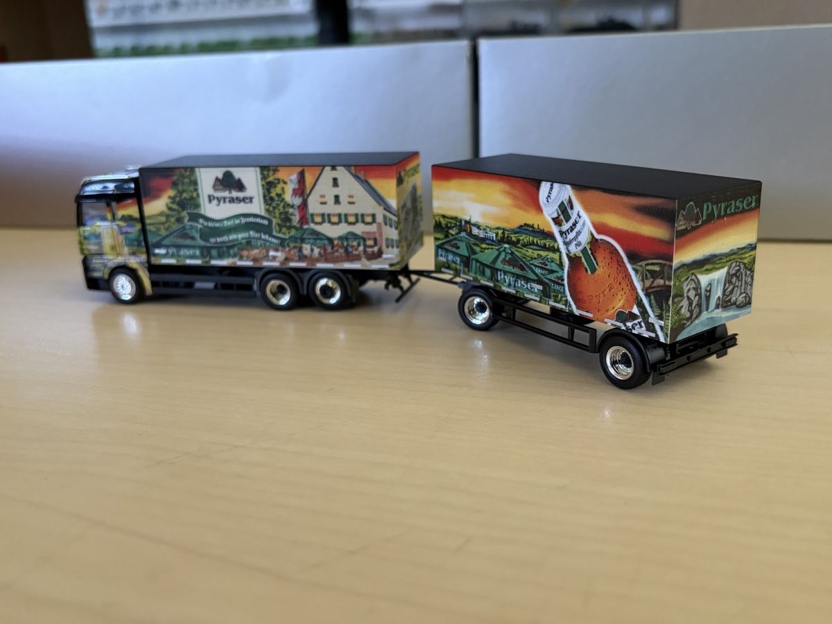 Herpa Modellini d'auto: MAN TGX XLX Thoma Pyraser – Nuovo (secondo la descrizione) da Felben-Wellhausen venduto da Mobil01 2