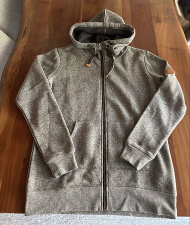 Roxy Pullijacke