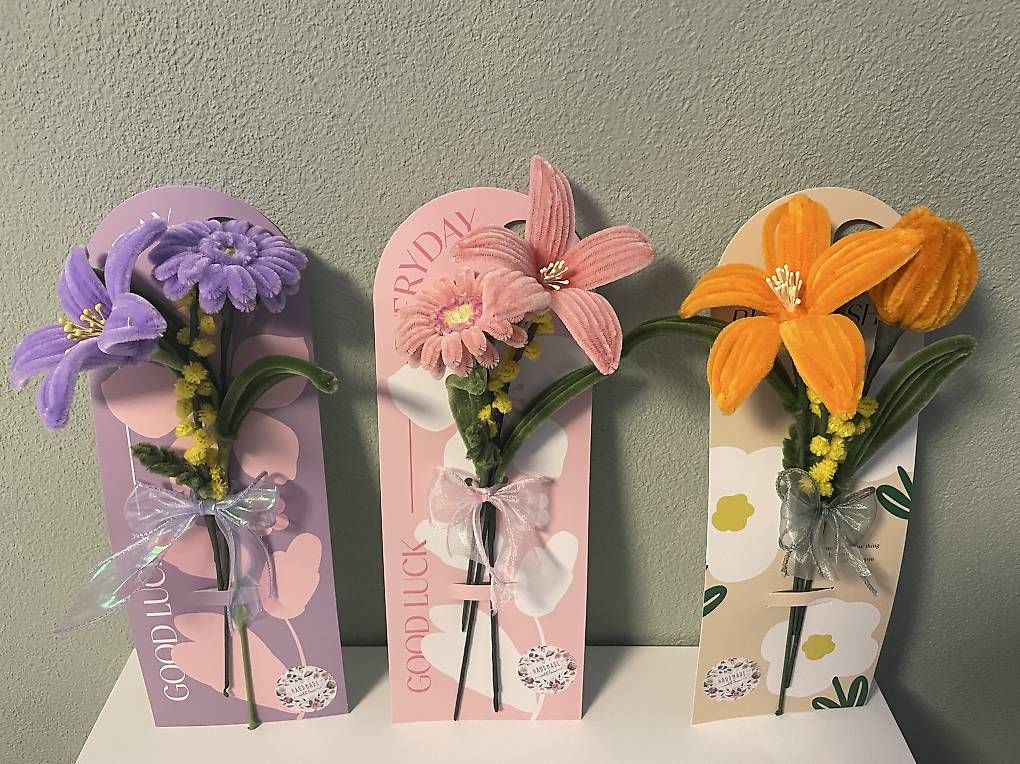 Tutte le decorazioni: Fiori di Ciniglia – Usato da Sigirino venduto da tor_2tnf 3