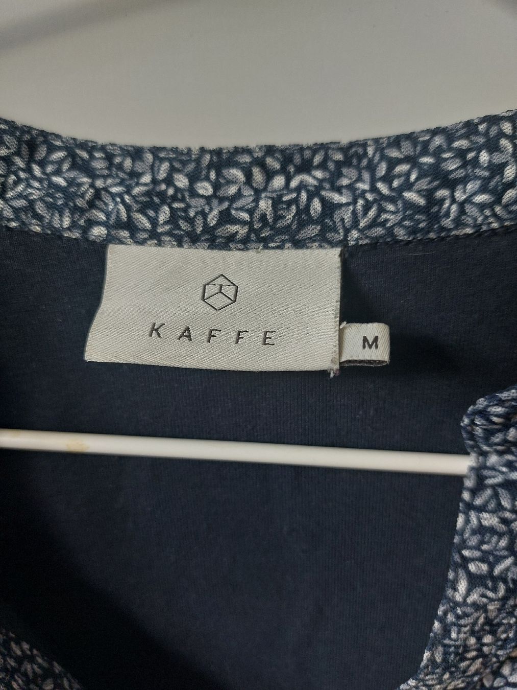 Vestiti: Kleid KAFFE blau gemustert Grösse M – Usato da Fraubrunnen venduto da magdalena27 1