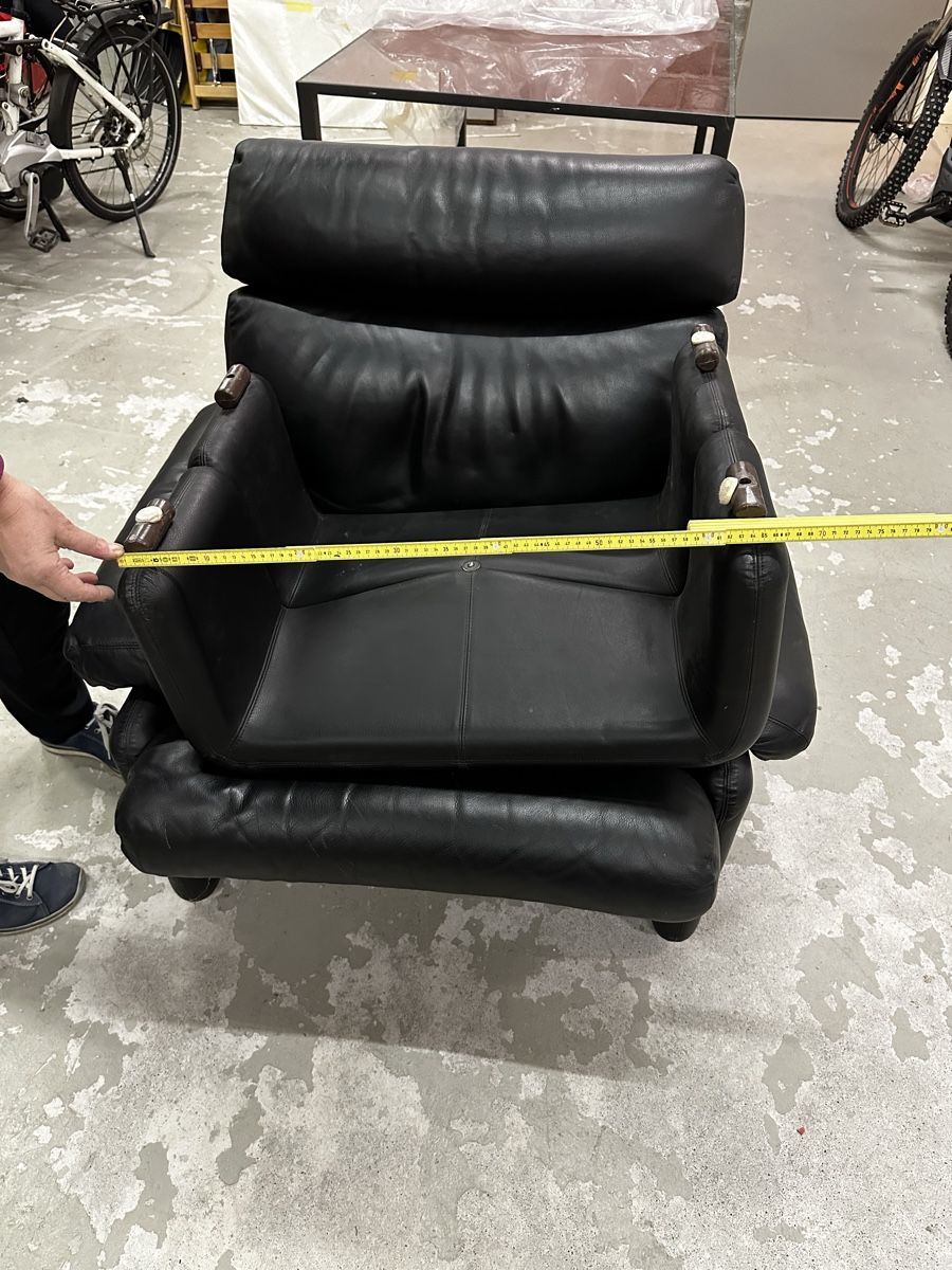 B&B Italia Poltrone: Ledersessel / Fauteuil schwarz – Usato da Chur venduto da Sim7000 7