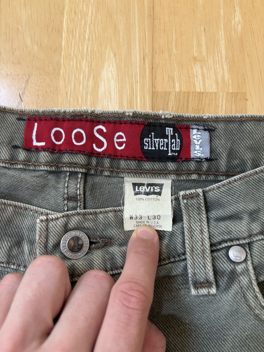 Jeans: Olive green Levi’s sliver tabs – Usato da Wettingen venduto da Erik.A18 1
