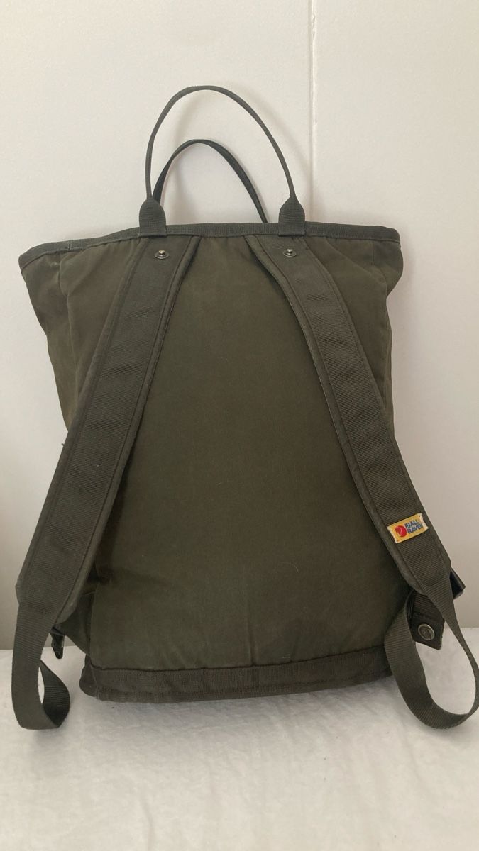 Fjällräven Zaini: FJÄLLRÄVEN Rucksack – Usato da Zürich venduto da benebiene 2