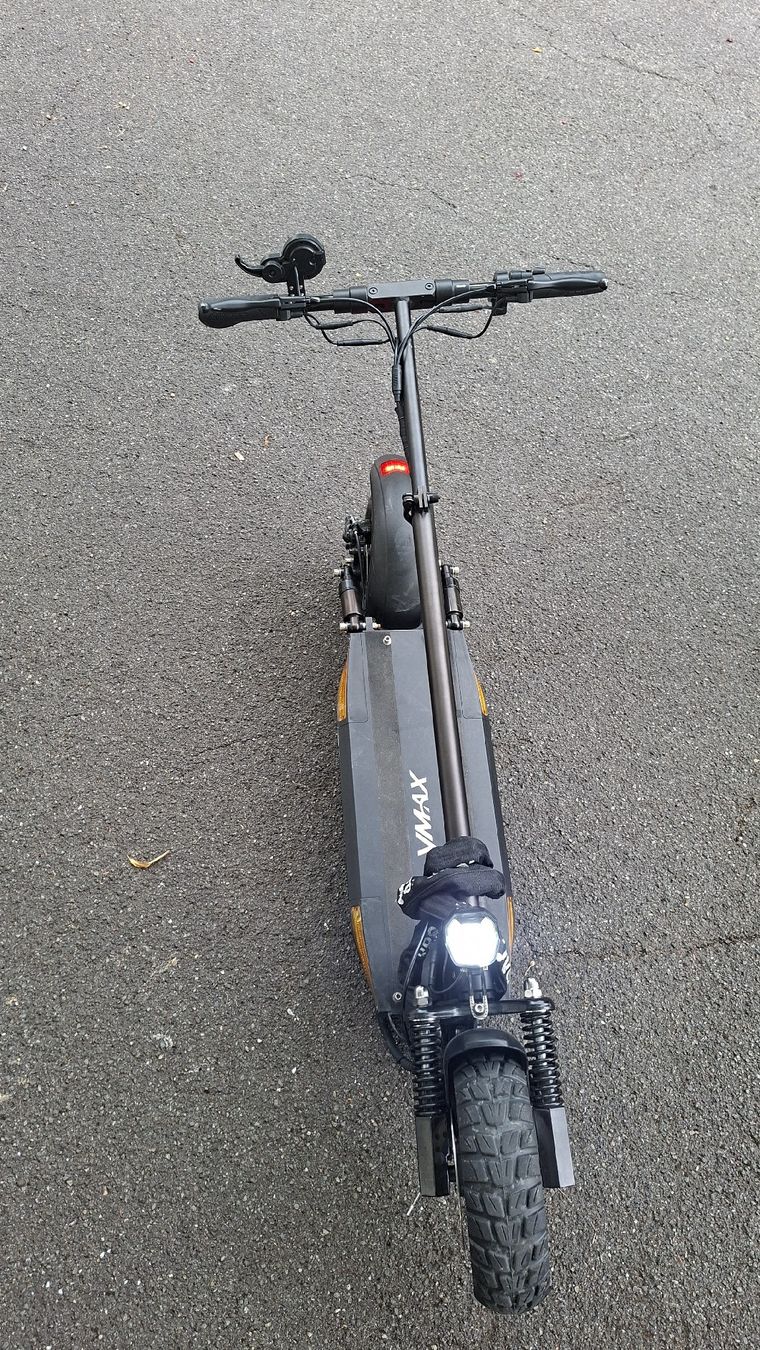 Scooters: Elektro-Scooter VMAX R25 Performance 2020 gebraucht – D'occasion à Rümlang par abd_6zst 9