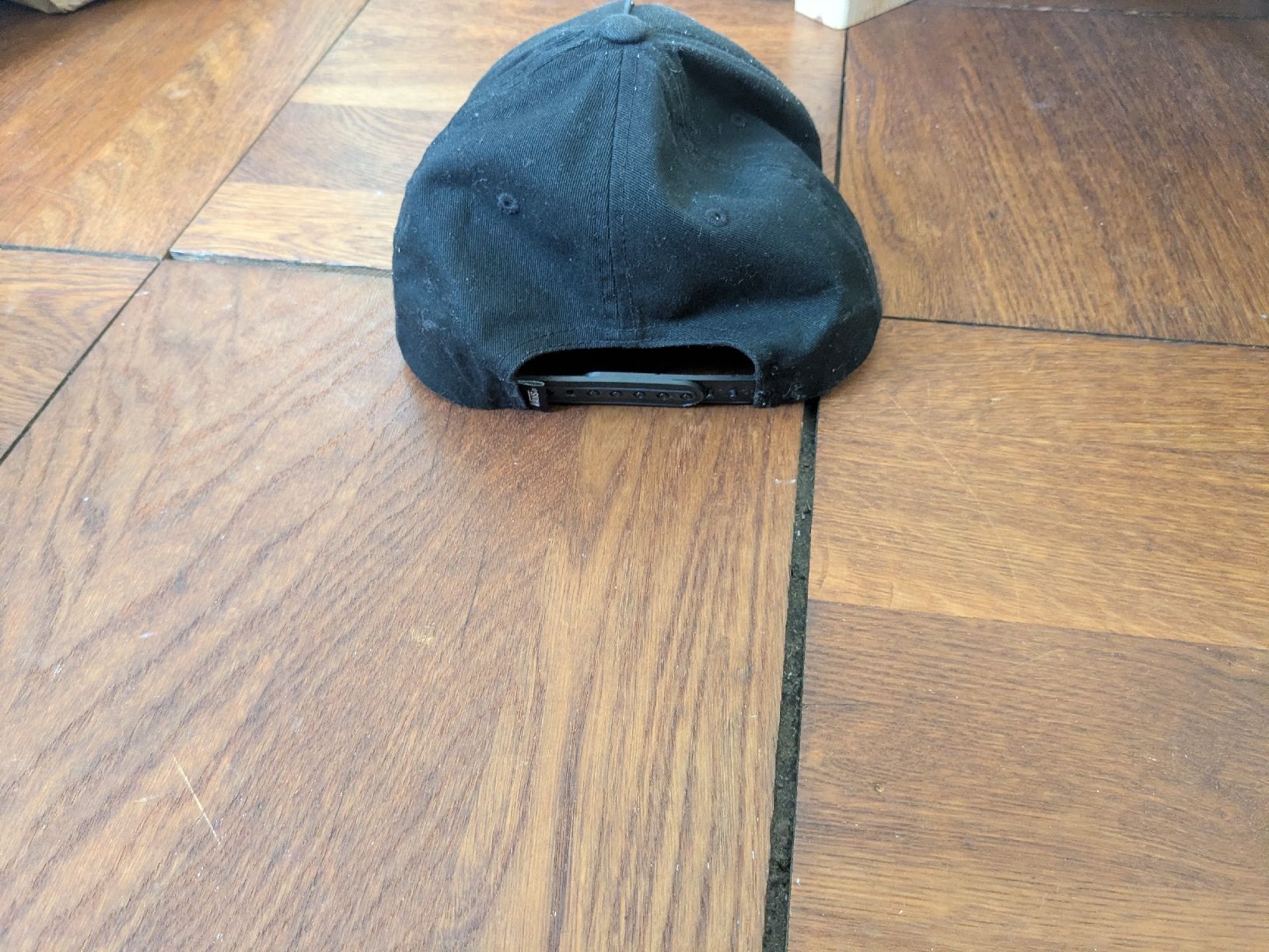 Vans Chapeaux, bonnets & casquettes: Vans Snapback  – D'occasion à Interlaken par dgi_wj6p 2