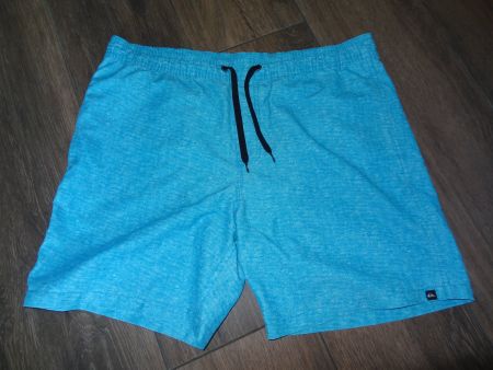 Quiksilver short de bain bleu taille M bon état