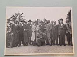 AK CP Alte FotokarteGruppenbild Gruppe Männer Mode