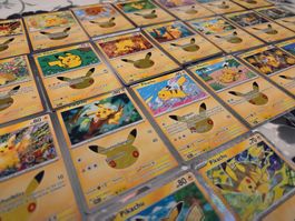 🇩🇪 Pokemon 30th 》Pikachu 24/30