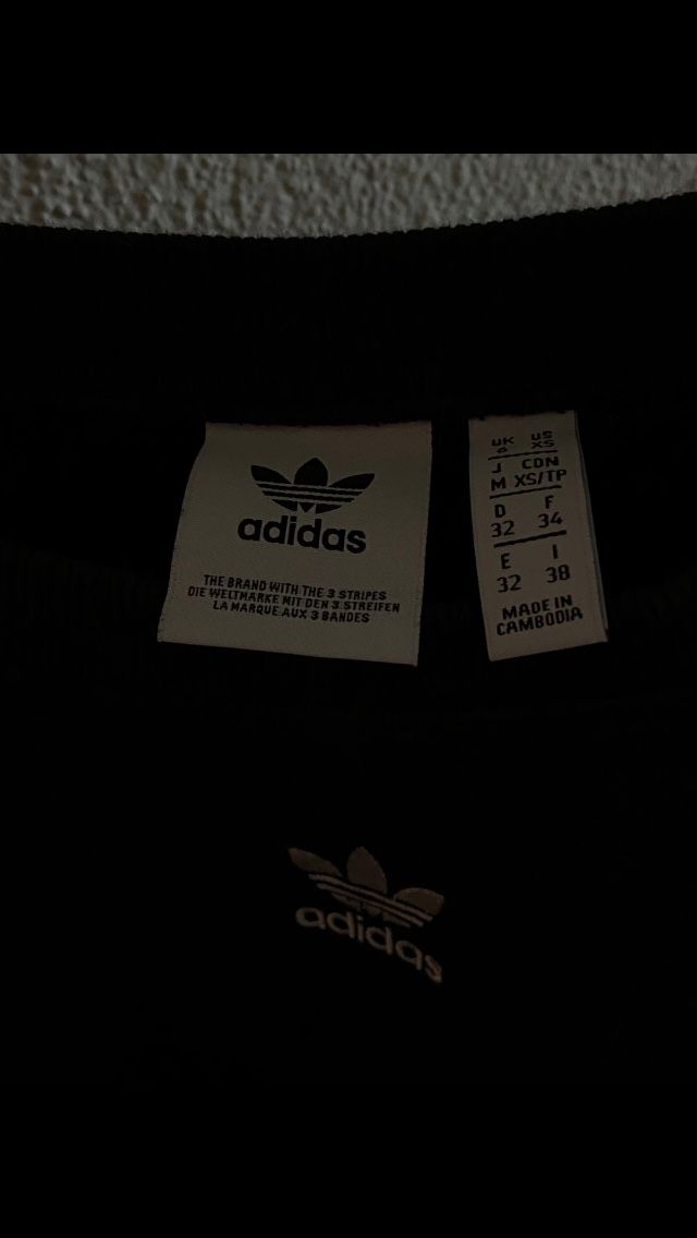 Adidas T-shirt: T-Shirt Adidas – Nuovo (secondo la descrizione) da Dübendorf venduto da Sebashop 1