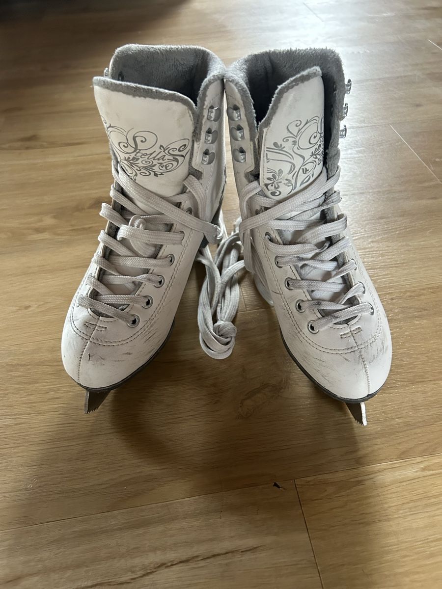 Pattini da ghiaccio: Schlittschuhe Kinder Grösse 36.5 – Usato da Zürich venduto da Amos23