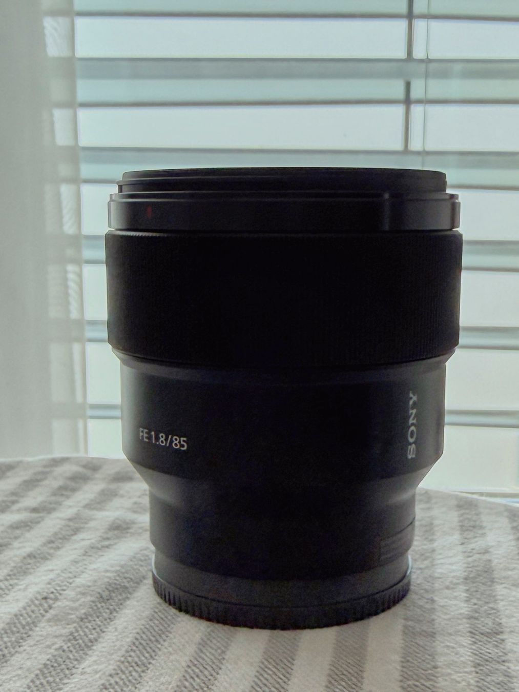 Sony Obiettivi: Sony Objektiv FE 85mm/f1.8 – Usato da Meisterschwanden venduto da jpm2000 6