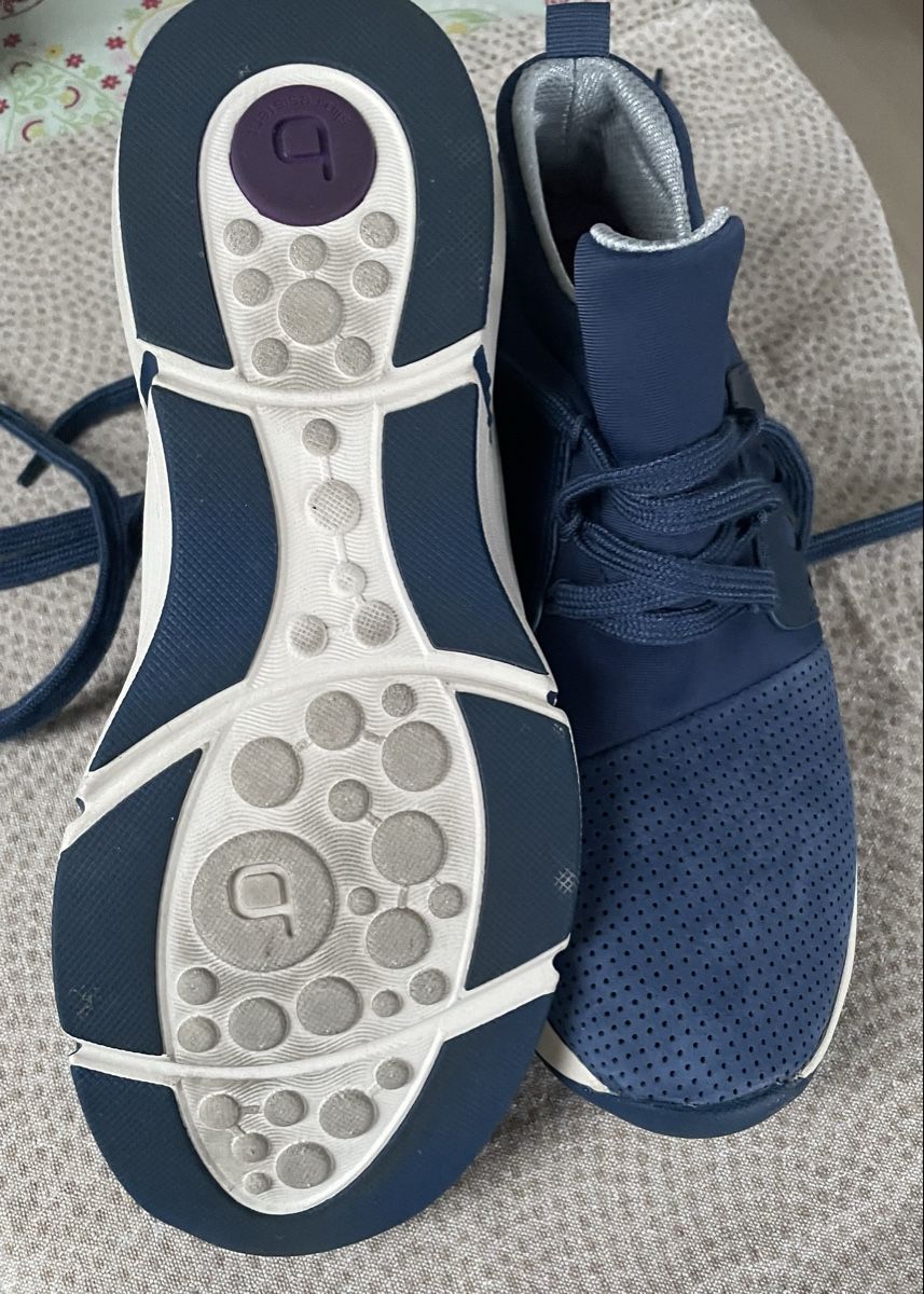 Damenschuhe: NEU Women's Blue Sneaker, size 37 – Neu und originalverpackt aus Oberwil BL von Stellochkas 1
