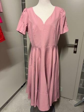 Kleid, Gr. 44, NP 109.-