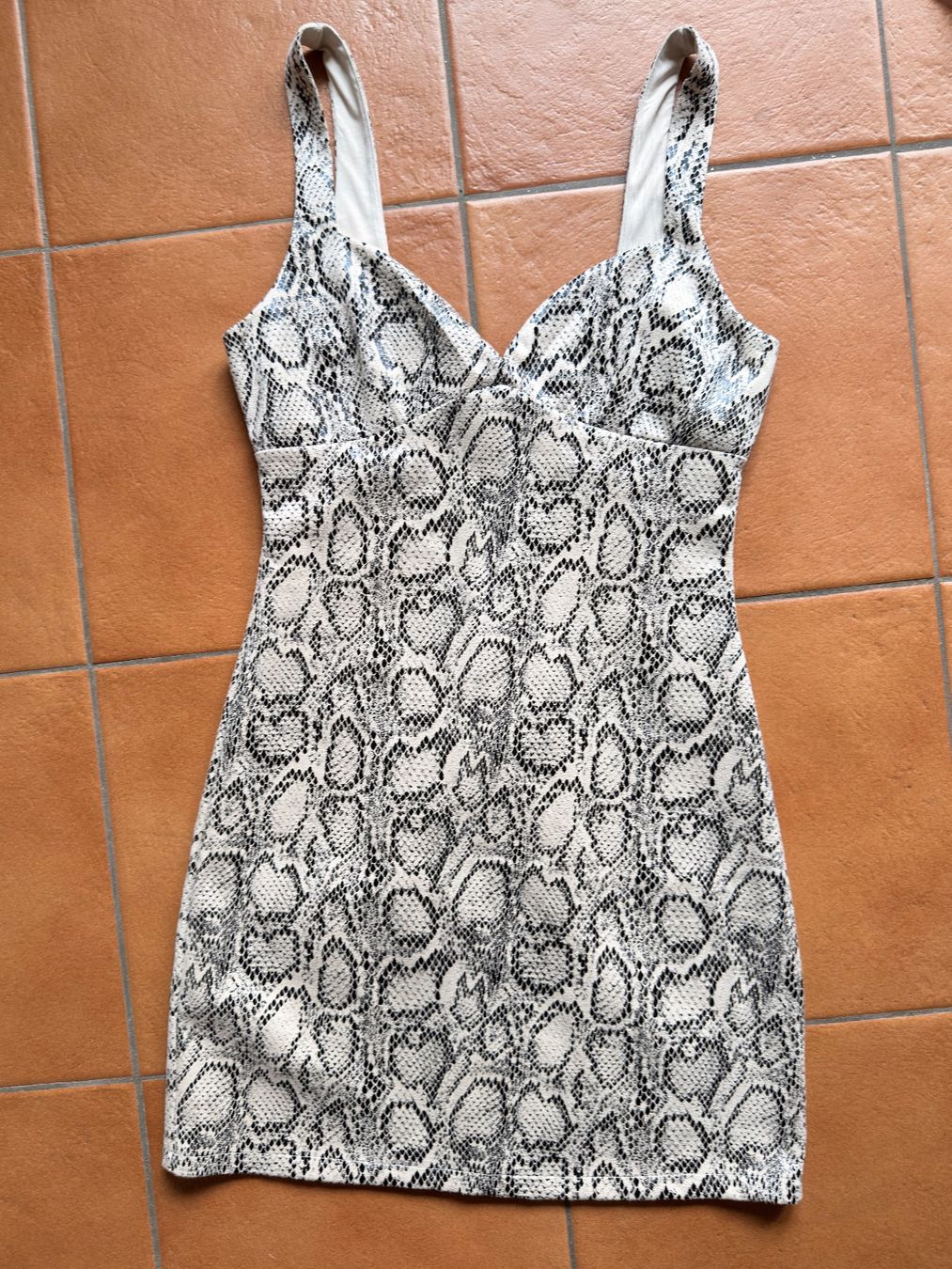 Zara Vestiti: Mini abito Zara – Nuovo (secondo la descrizione) da Bellinzona venduto da bul_mvy5 1
