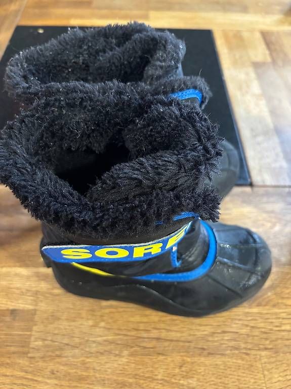 Schuhe für Jungen: Bottes Sorel taille 30 – Gebraucht aus Saxon von Sebdem 1