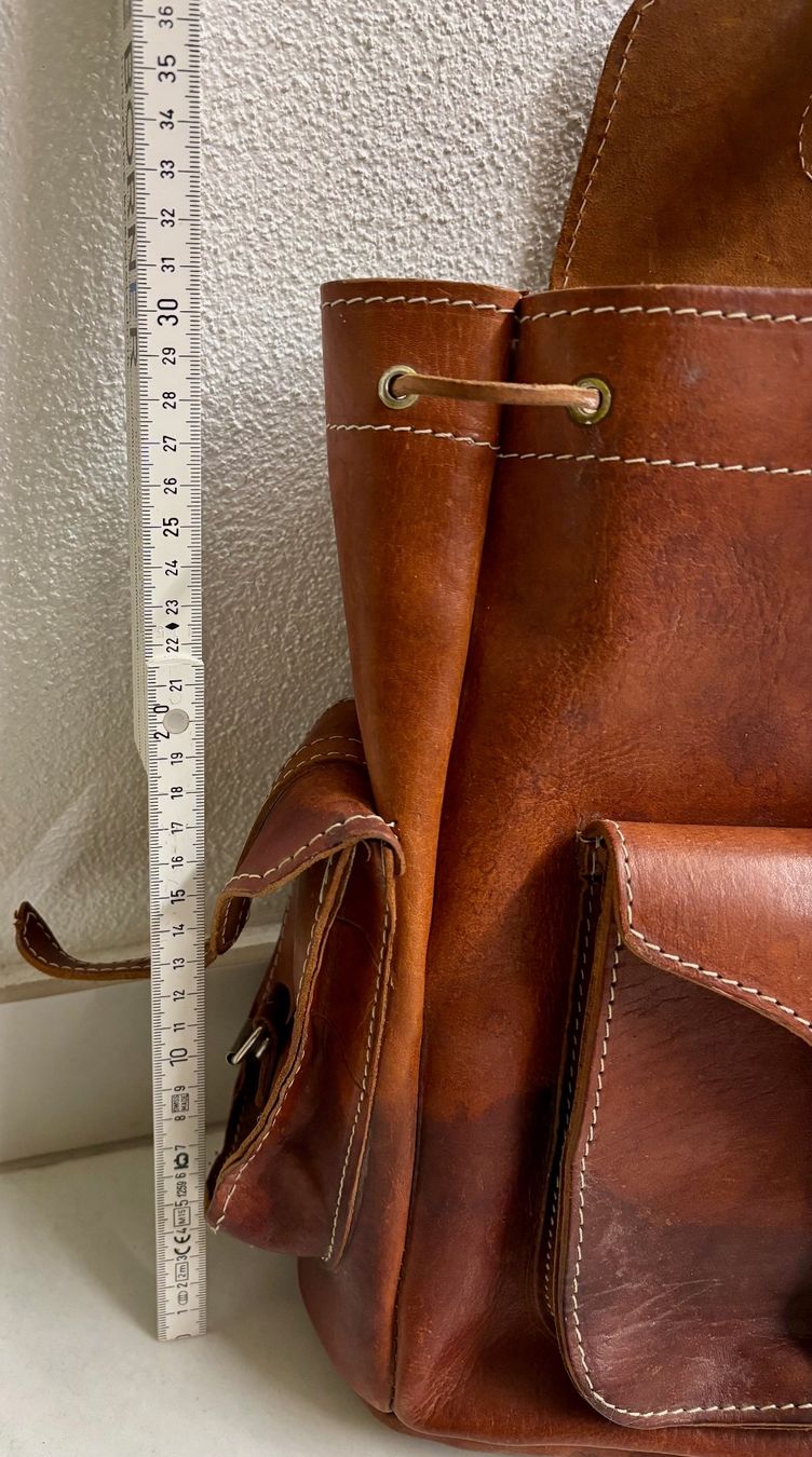 Zaini: Sac à dos en cuir, vintage, per pc, documents... – Usato da Losone venduto da courrier 6
