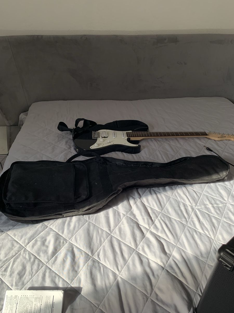 Strumenti musicali: E- Gitarre – Usato da Rothenhausen venduto da bie_j8l5 5