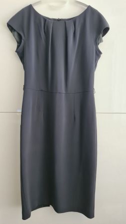 Elegantes MAX MARA Kleid Gr. 42, Knielang, Grau