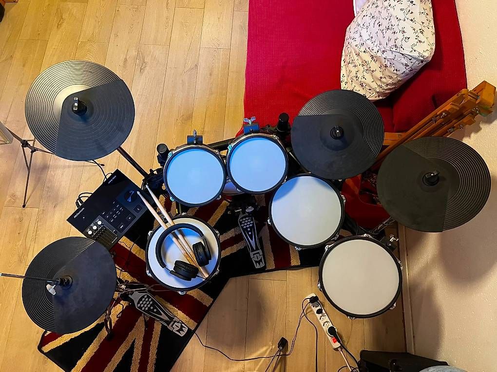 Thomann Musikinstrumente: Millenium MPS-850 E-Drum Set Bundle – Gebraucht aus Chambésy von alb_97cb 3